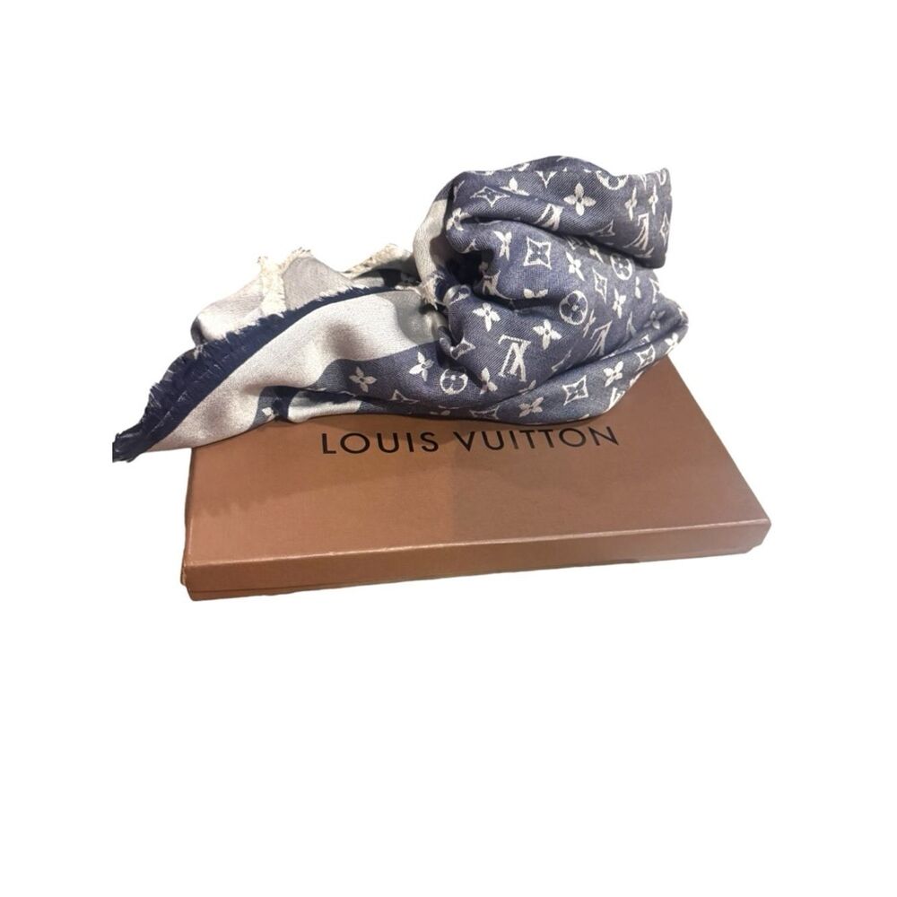 Louis Vuitton Blue and Gray Denim Monogram Wool Silk Shawl Scarf Auth - Picture 12 of 13